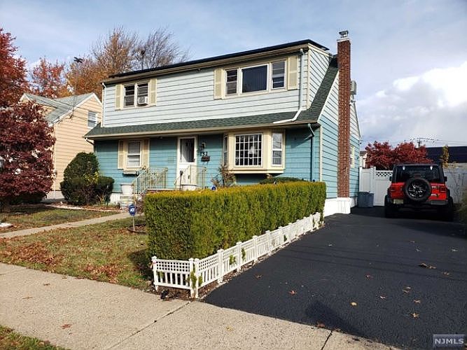 2nd image of 154-158 Maitland Ave