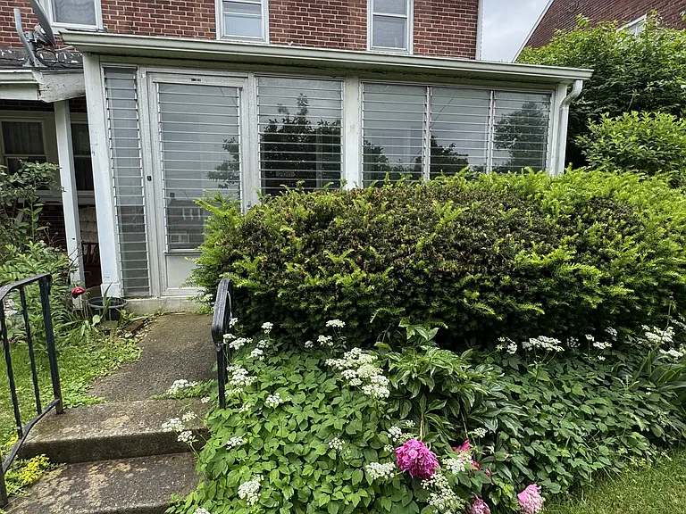 766 New Holland Ave — Photo 1