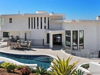 7215 El Fuerte St, Carlsbad, CA, 92009