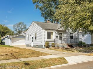 2103 Leitch Rd, Ferndale, MI 48220
