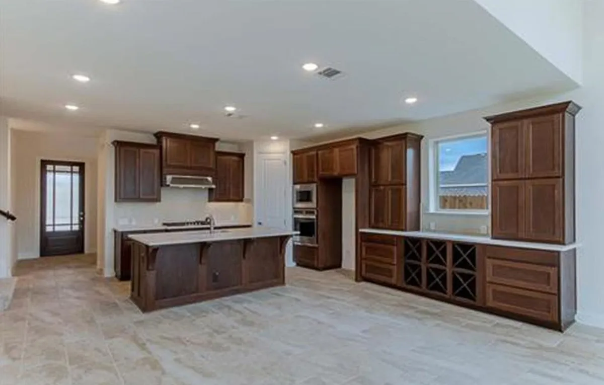 Building Photo - 1422 Oaklawn Dr