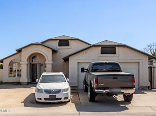 9024 W Stella Ave, Glendale, AZ 85305