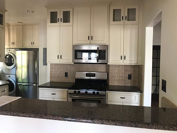 5th image of 137 Hermosa Ave