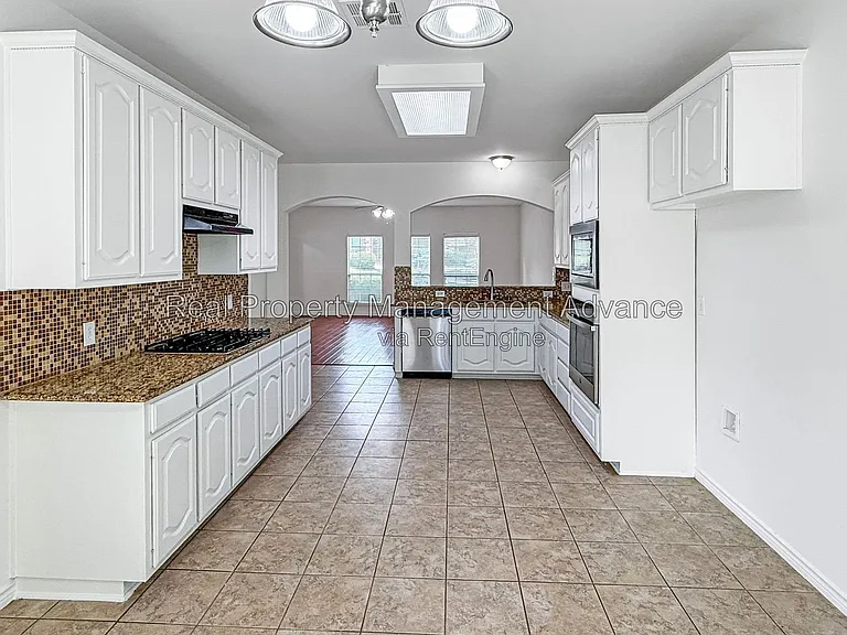 3604 Vista Verde Trl — Photo 10