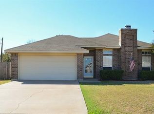 404 Swenson St, Burkburnett, TX 76354