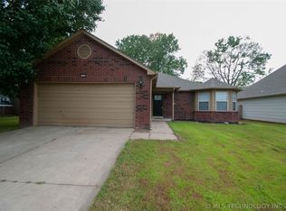 11912 S 268th East Ave, Coweta, OK 74429