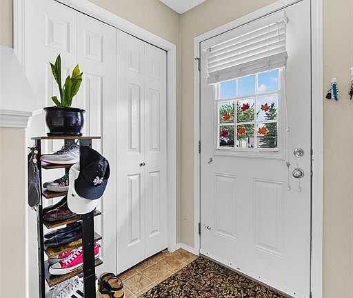 3rd image of UNIT 46-2801 WINDSOR PARK ROAD