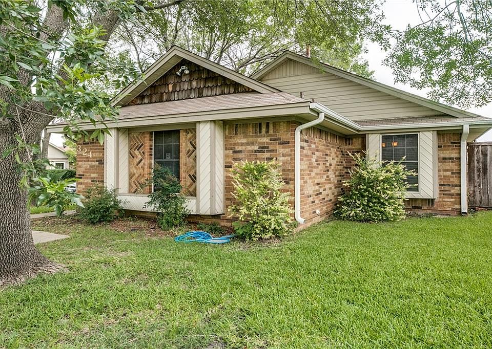 1st image of 324 Crooked Ln