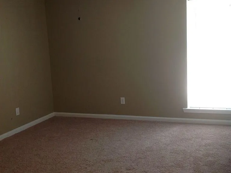200 Willow Point Cir — Photo 9