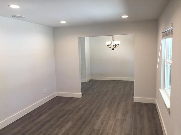 3rd image of 334 Birchwood Dr