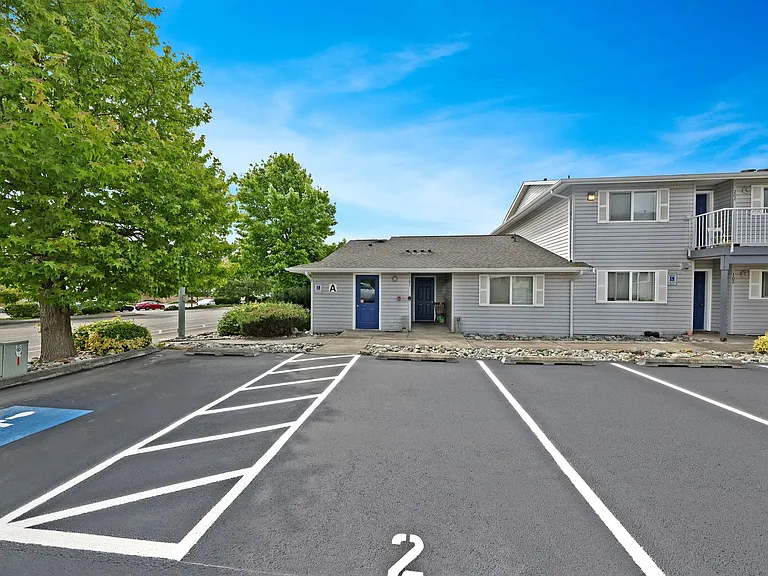 101 S Oak Harbor St #B102 — Photo 14