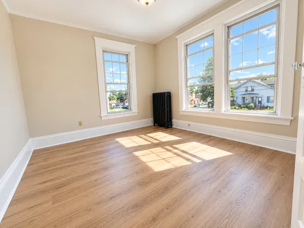 445 Troy Schenectady Rd #1, Latham, NY 12110