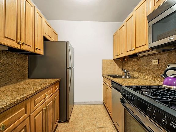 4th image of 400 E 56th St APT 6G