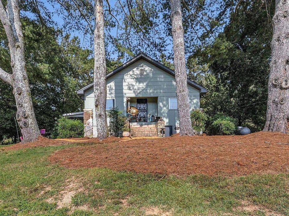 1st image of 218 Hooper Rd