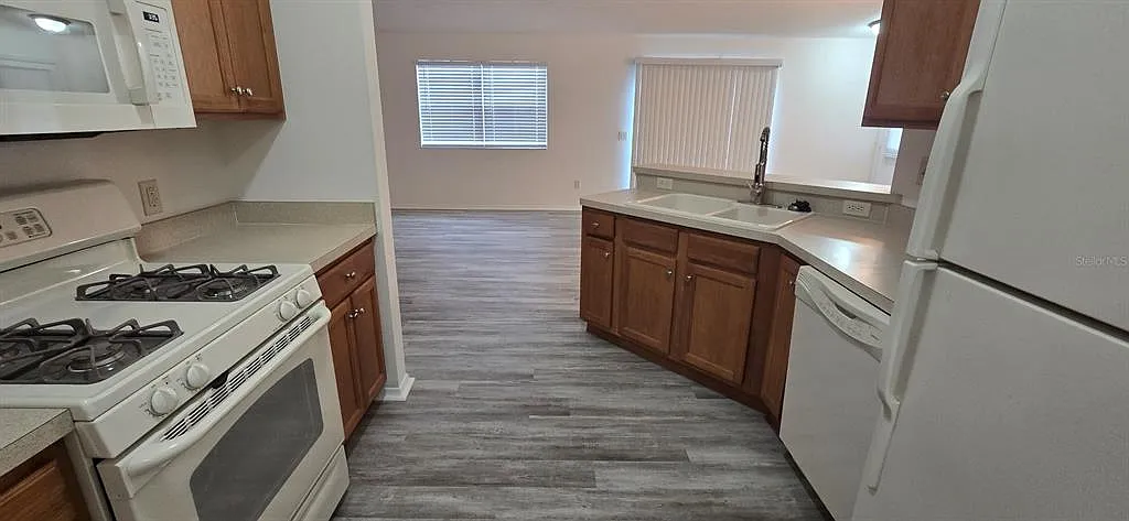 2 bed, 2.0 bath, 1188 sqft, $2,475 — Photo 4
