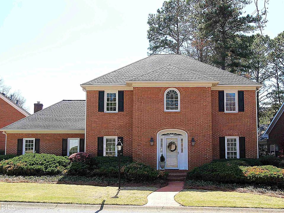 1st image of 576 N Palisades Cir SE