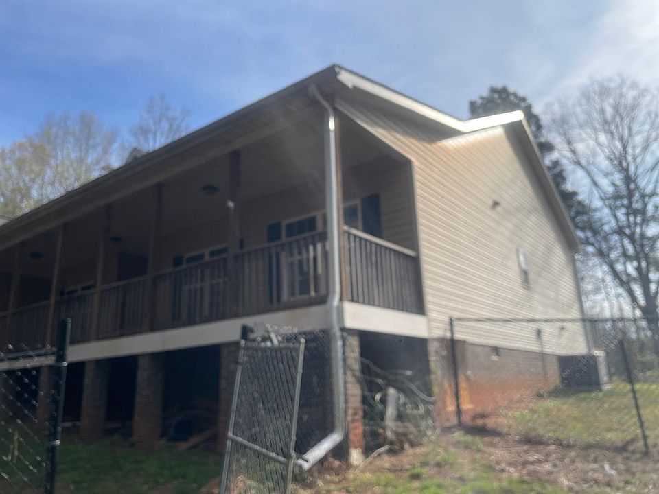 2nd image of 146 Windmont Rd