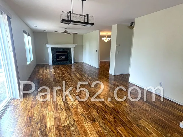 3170 Brown Loop — Photo 5