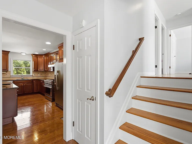39 Hilltop Rd — Photo 28