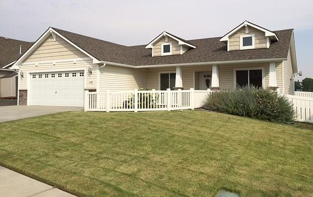 1st image of 1090 SW Latour Peak St