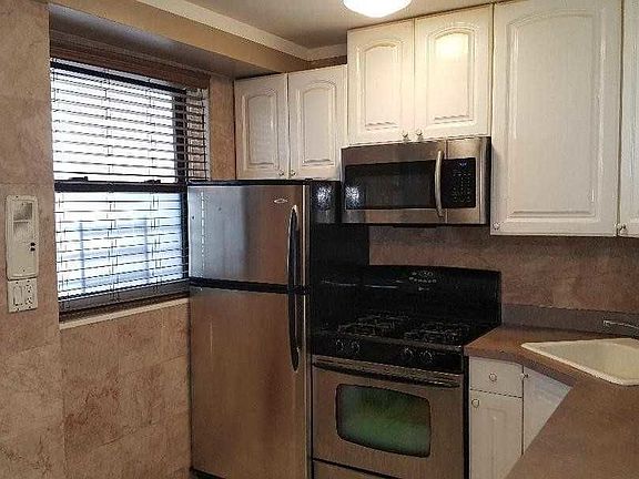 3rd image of 61-35 98th St #14M