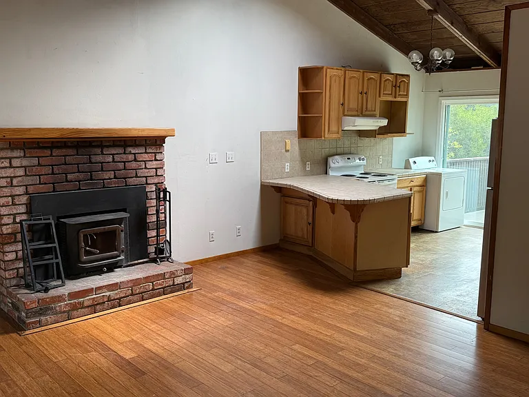 527 Encino Dr — Photo 5