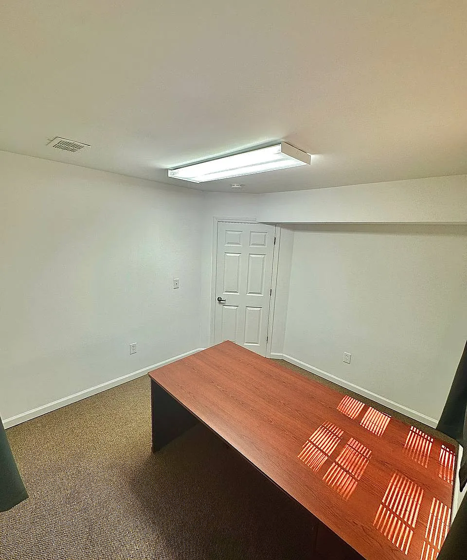 4 bed, $350 — Photo 4