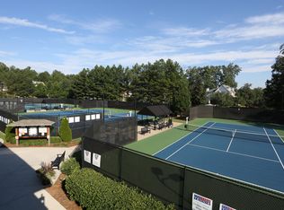 945 Autumn Close, Milton, GA 30004