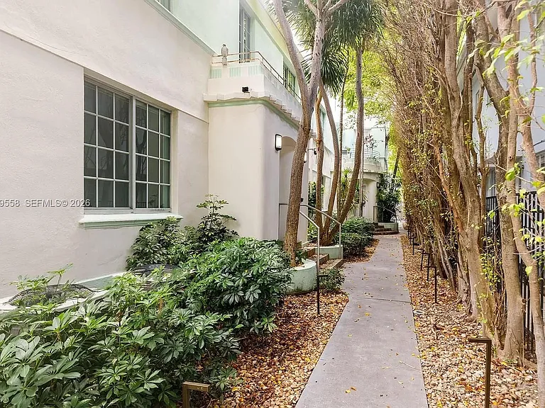 815 Euclid Ave #9 — Photo 2
