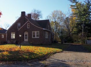 8 Fletcher Pl, Danville, IL 61832