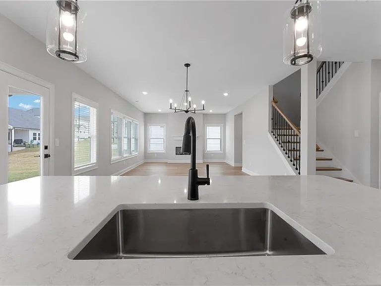 3089 Sweet Red Cir — Photo 17