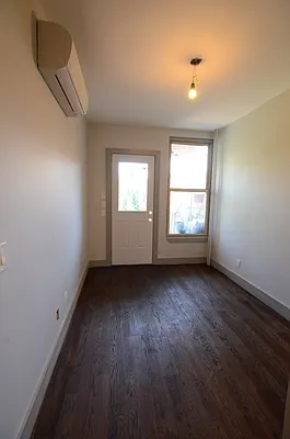 Rented by Miron Realty Group | media 27