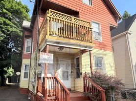 118 Cedar Hill Ave, New Haven, CT