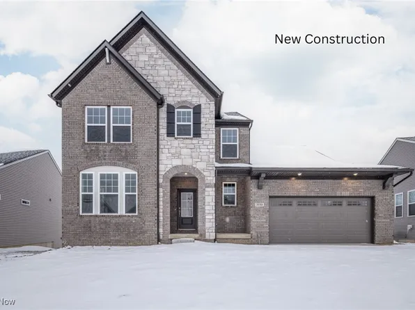 3155 Blossom Trl, Brunswick, OH 44212