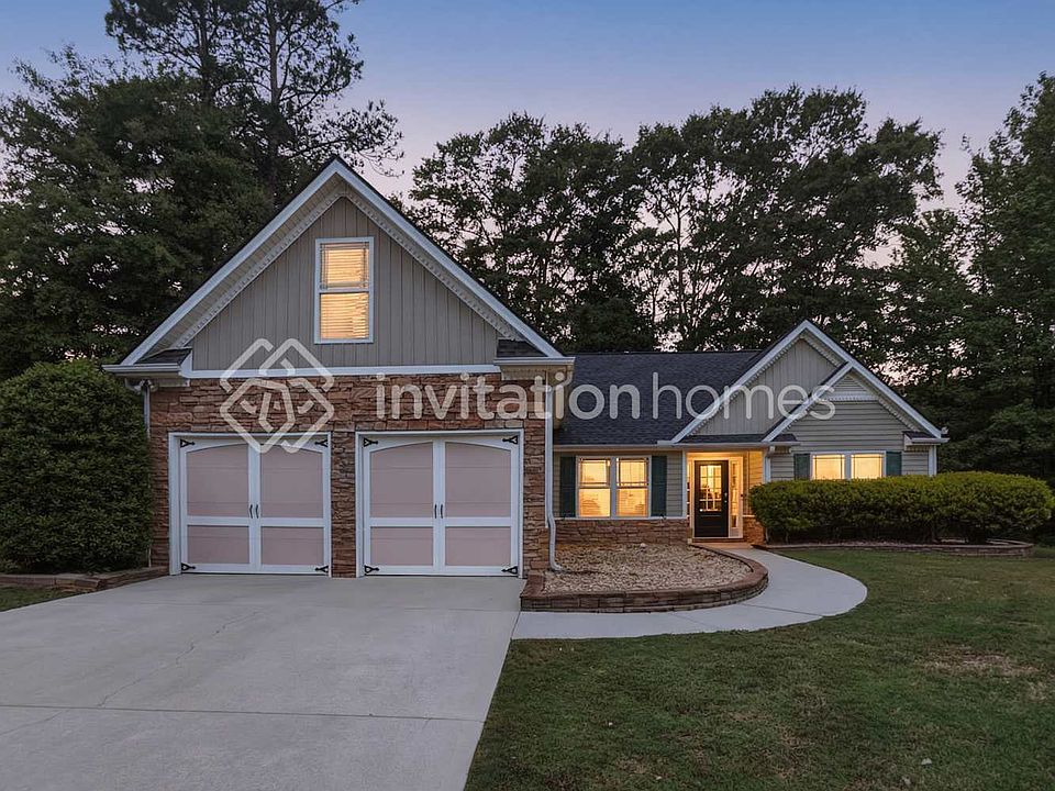 1st image of 202 Crape Myrtle Way