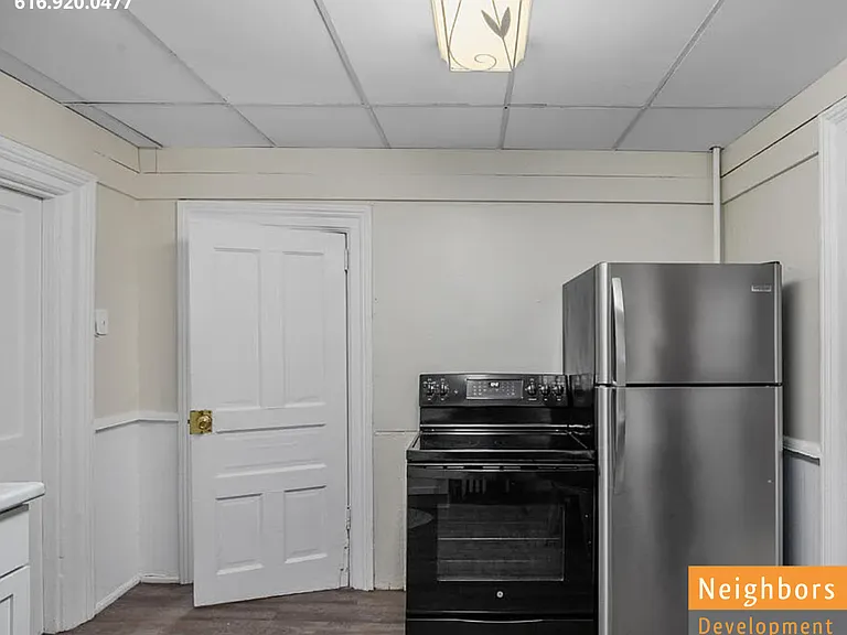 19 Palmer St NE #1 — Photo 10