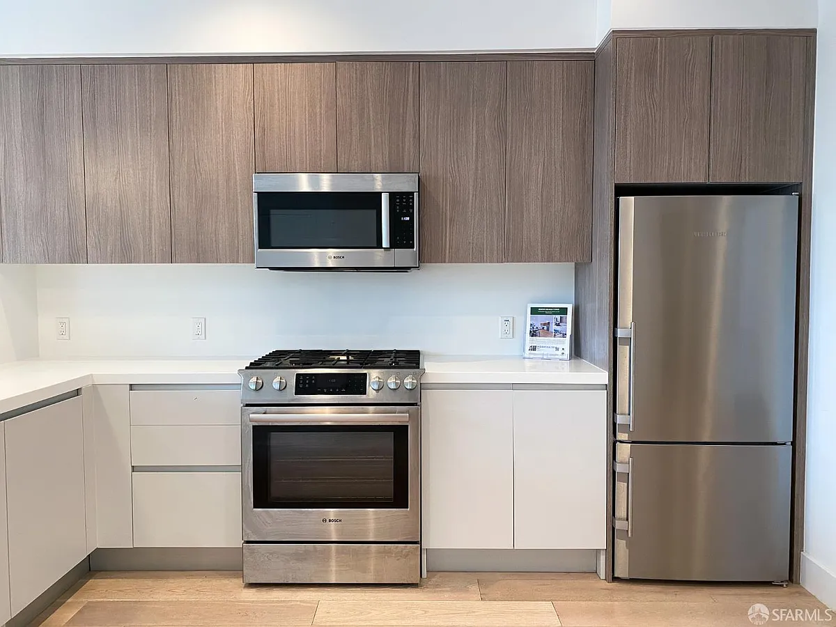 Building Photo - 2747 San Pablo Ave #406