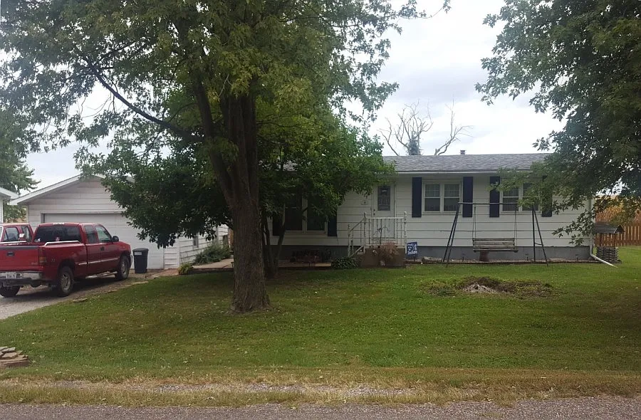 108 Hereford Dr photo 1
