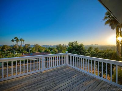 2456 Summit Dr, Escondido, CA, 92025