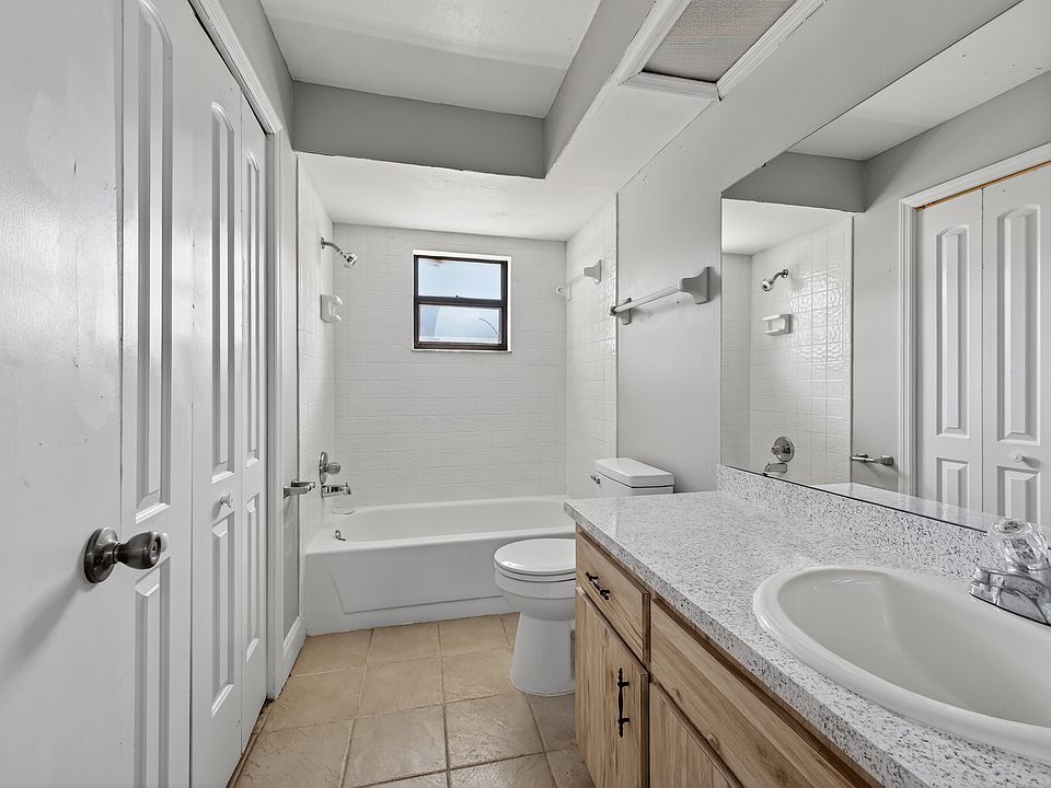 1st image of 2639 Lantana Ln #2641