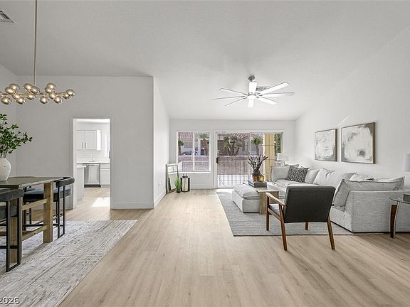 2nd image of 2517 Desert Sands Dr