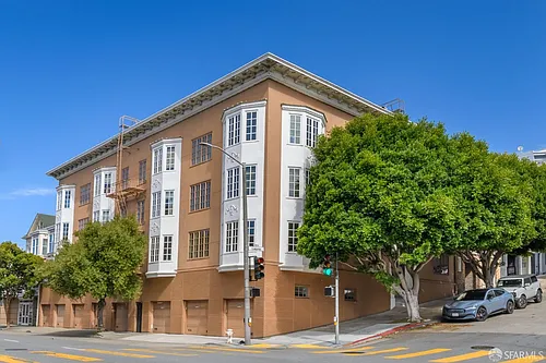 1905 Laguna St Photo 1