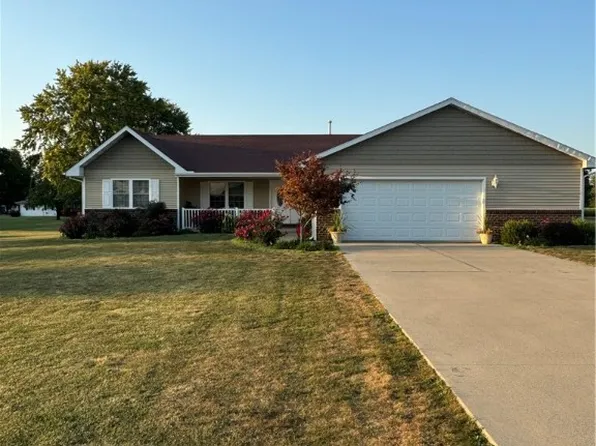 450 W Hillshire Rd, Decatur, IL 62521