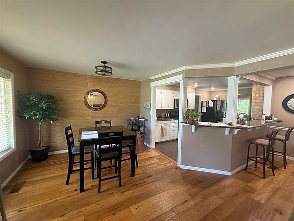 4th image of 3424 S Willow Park Ln