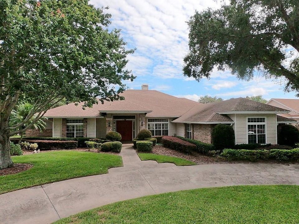 1st image of 8209 Courtleigh Dr
