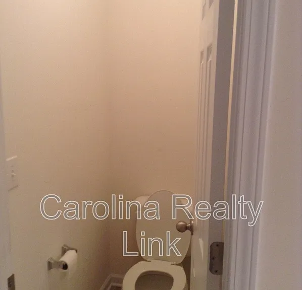 7228 Handon Ln — Photo 12