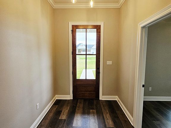 3rd image of 47 Knoll Creek Dr