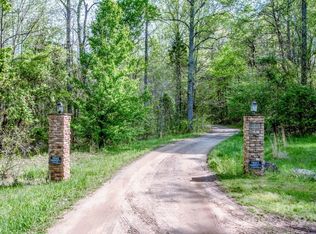 1094 Gold Mine Dr, Catawba, NC 28609