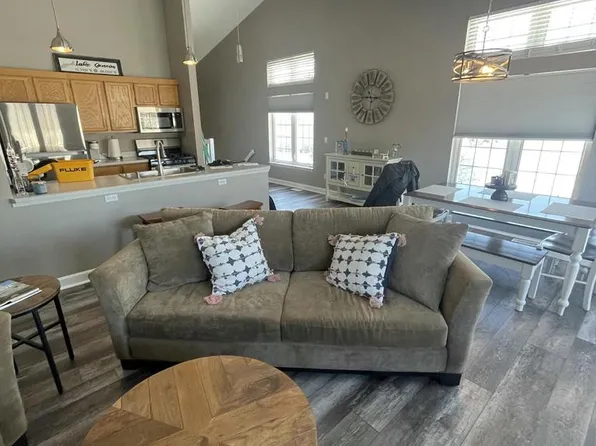 704 Geneva National AVENUE NORTH North, Lake Geneva, WI 53147