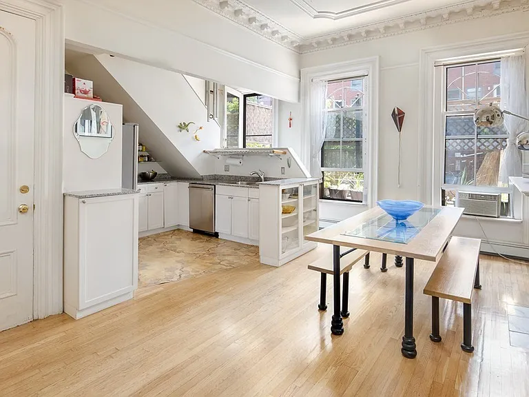 36 Upton St #2A — Photo 2